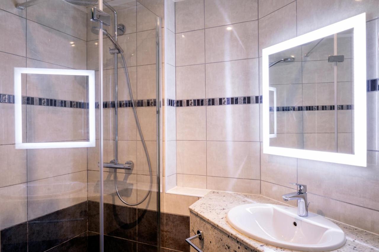Hotel Du Commerce Spa Saint Gaudens Eksteriør billede